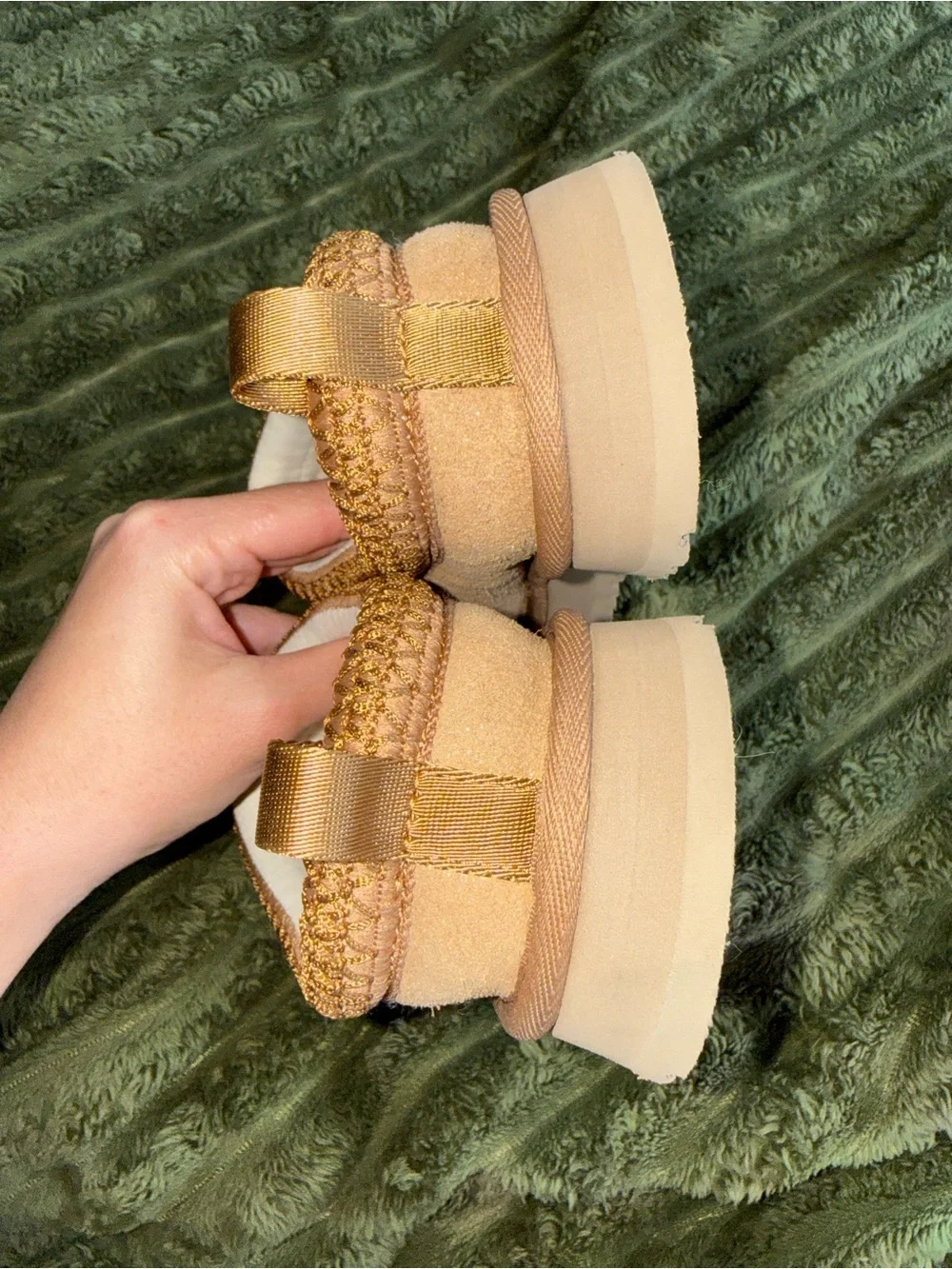 UGG Tazz Dazzle Kids Glitter Slippers - Gold - Size Kid 4